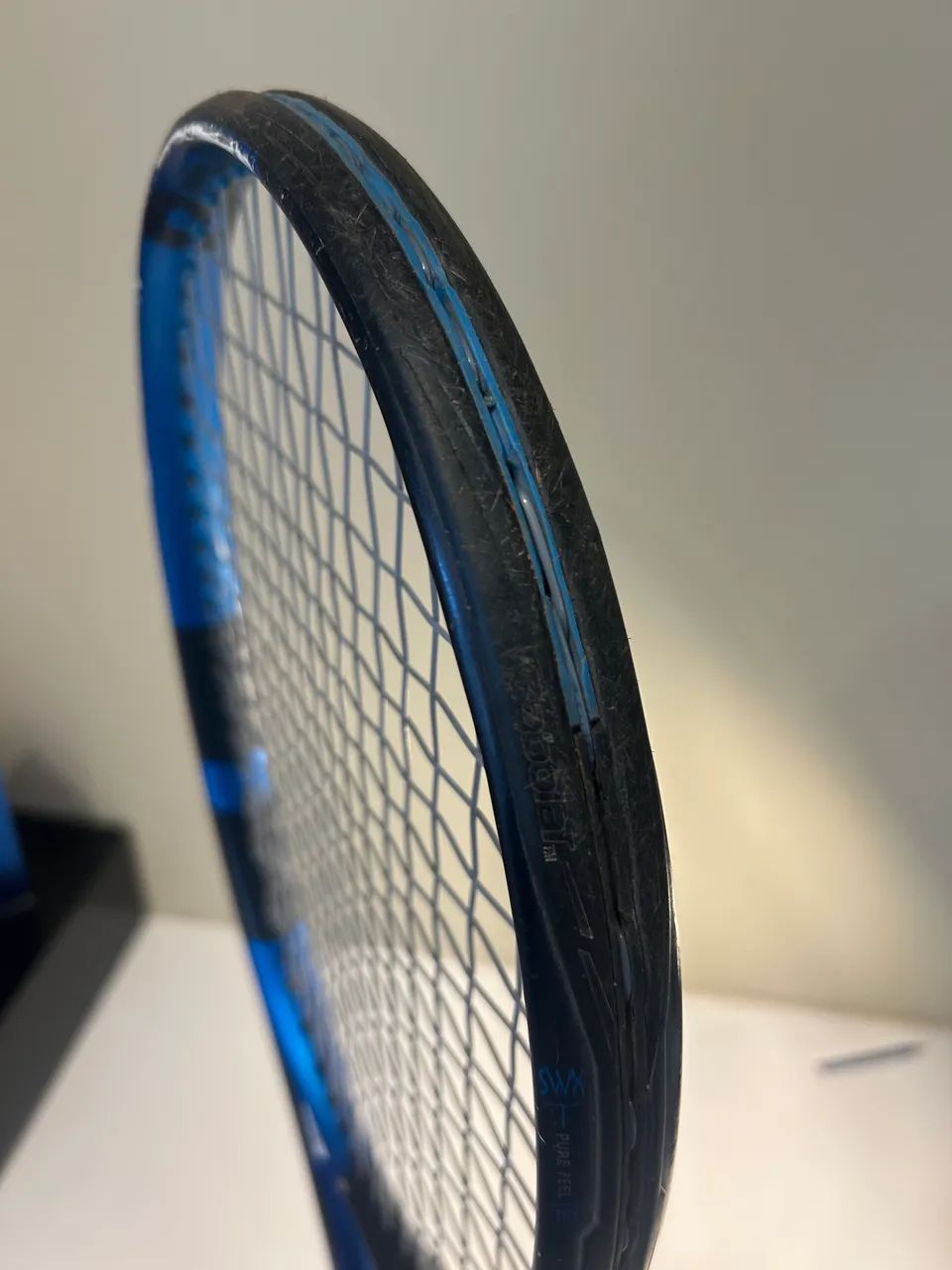 Babolat Pure Drive 300g Usada e Com Reparo no Aro - Esportes de