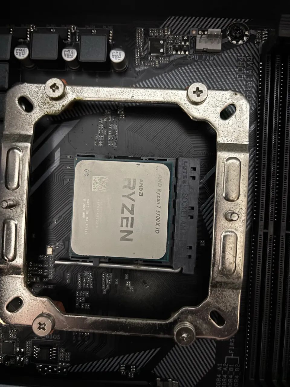 Processador AMD Ryzen 7 5700x3d