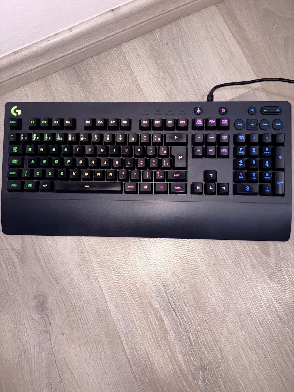 Teclado Logitech G213 Prodigy RGB ABNT2 - Foto 3