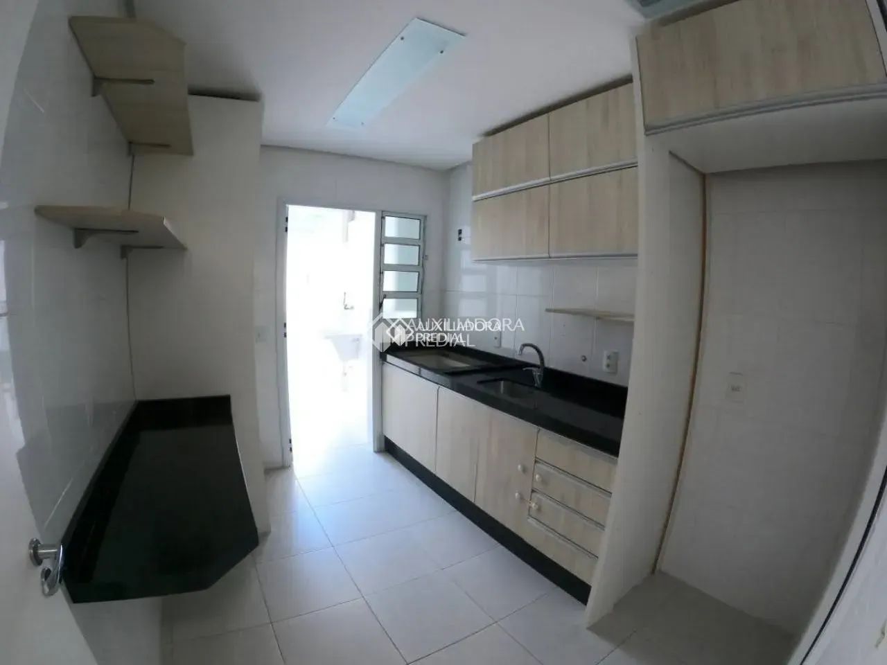 Imóvel para aluguel tem 88 metros quadrados com 3 quartos em Itacorubi - Florianópolis - S - Foto 2
