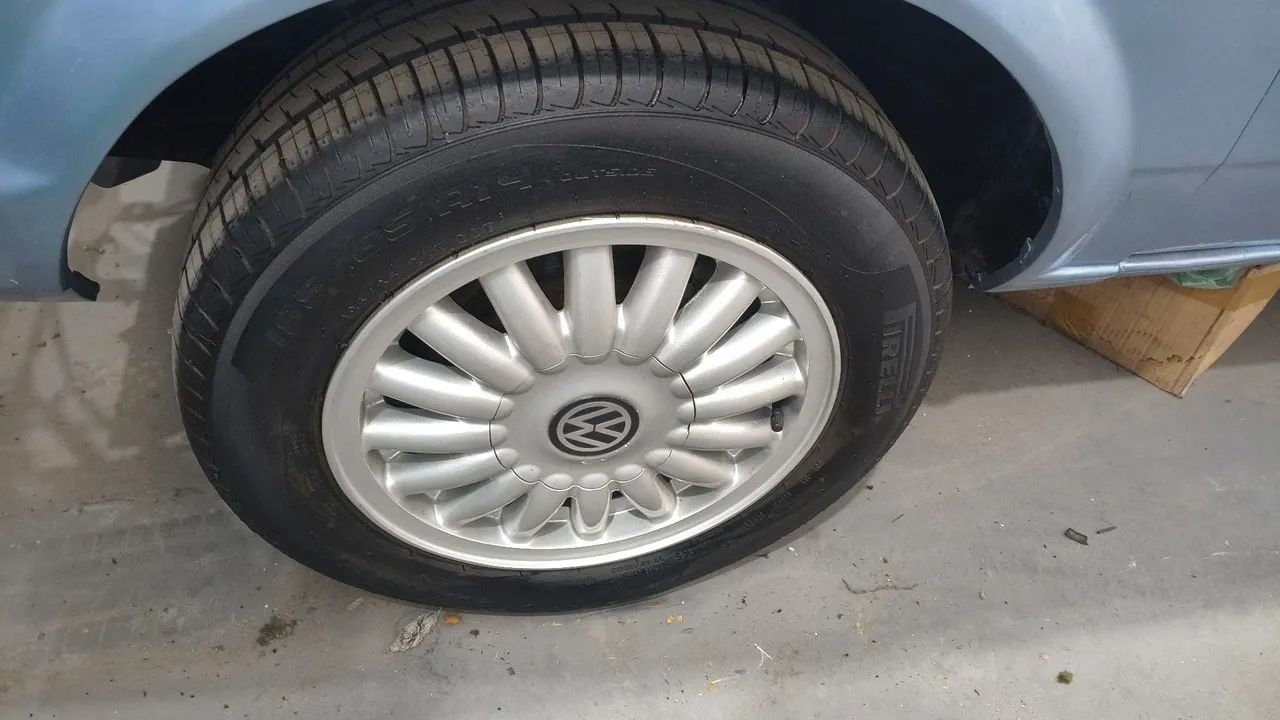 Volkswagen Parati Glsi 2.0 / GLS/ Surf 1.8 (álcool) 1995