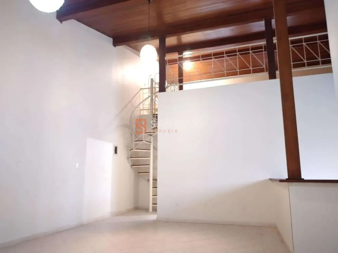 Rio Tavares | Casa 2 quartos, sendo 1 suite