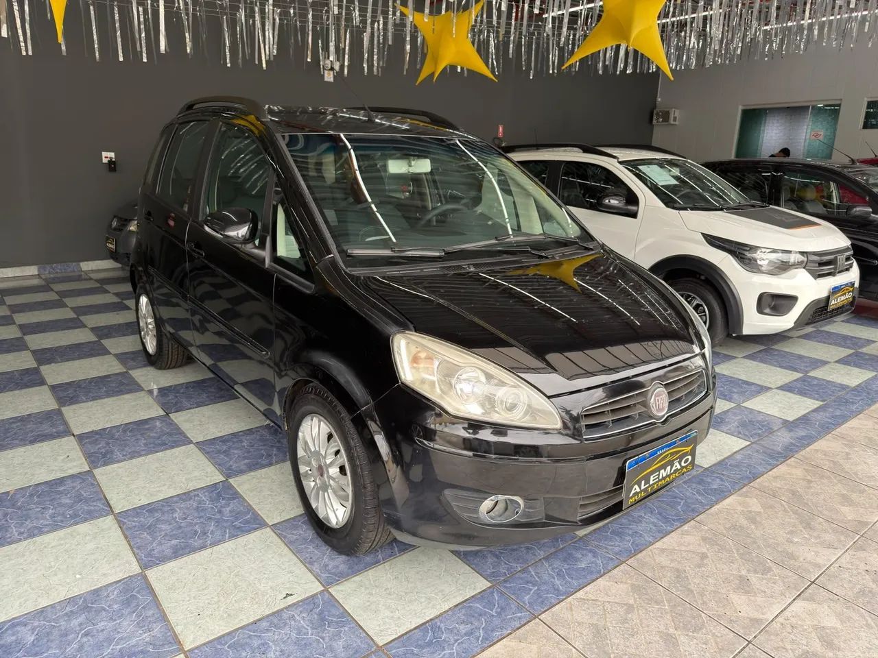 Fiat Idea ESSENCE Dualogic 1.6 Flex 16V 5p, foto 3 de 11