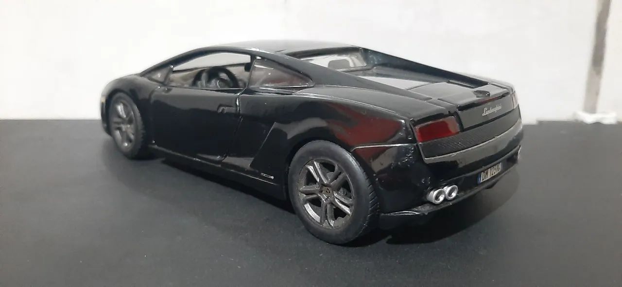Miniatura Lamborghini Gallardo 1:24 - Foto 2