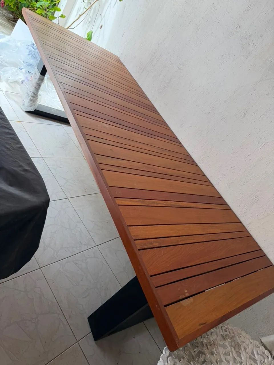 Vendo mesa de madeira Jatoba 2,60 x 1,00 - Foto 2