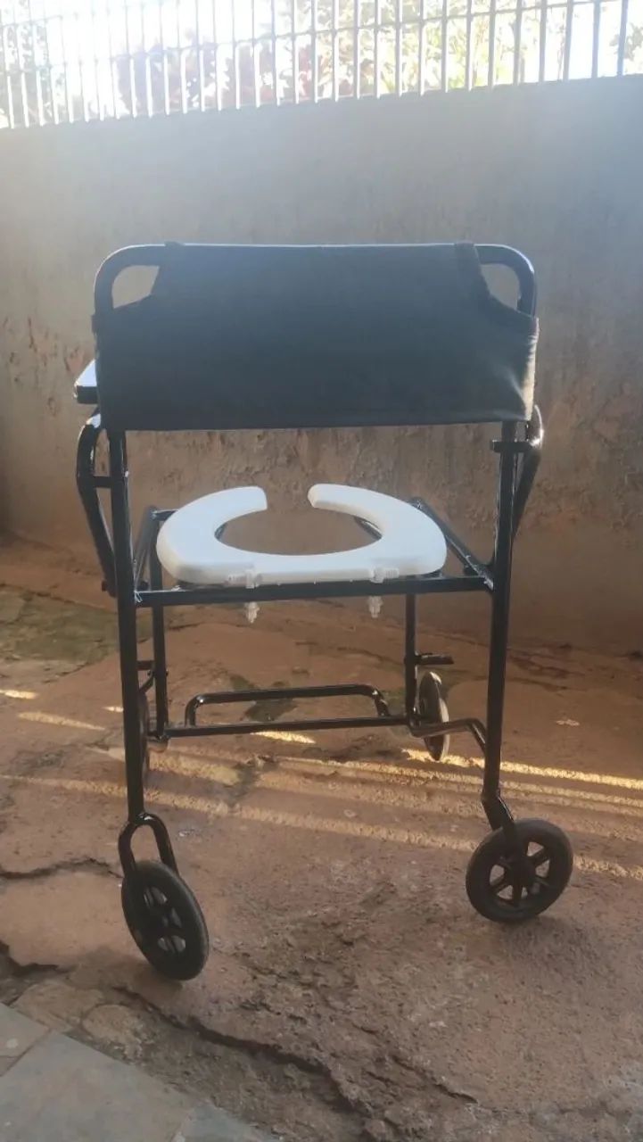 Cadeira de Banho - Foto 2