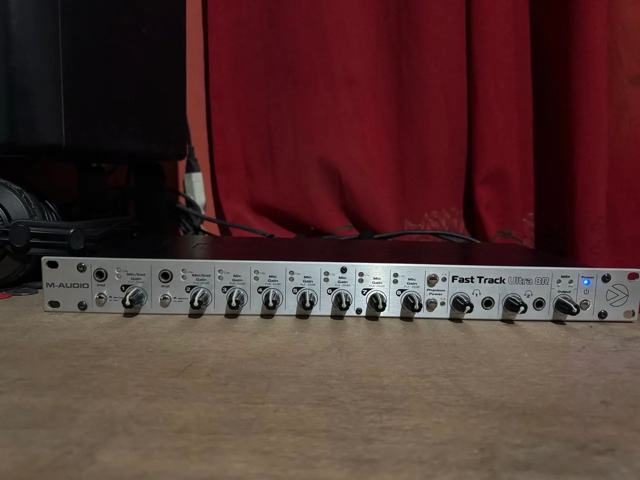 INTERFACE DE ÁUDIO M-AUDIO FAST TRACK ULTRA 8R - Foto 5