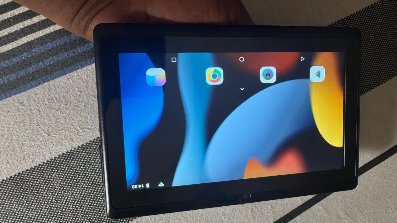 Tablet barato de mais 200 nenhum defeito. - Foto 2