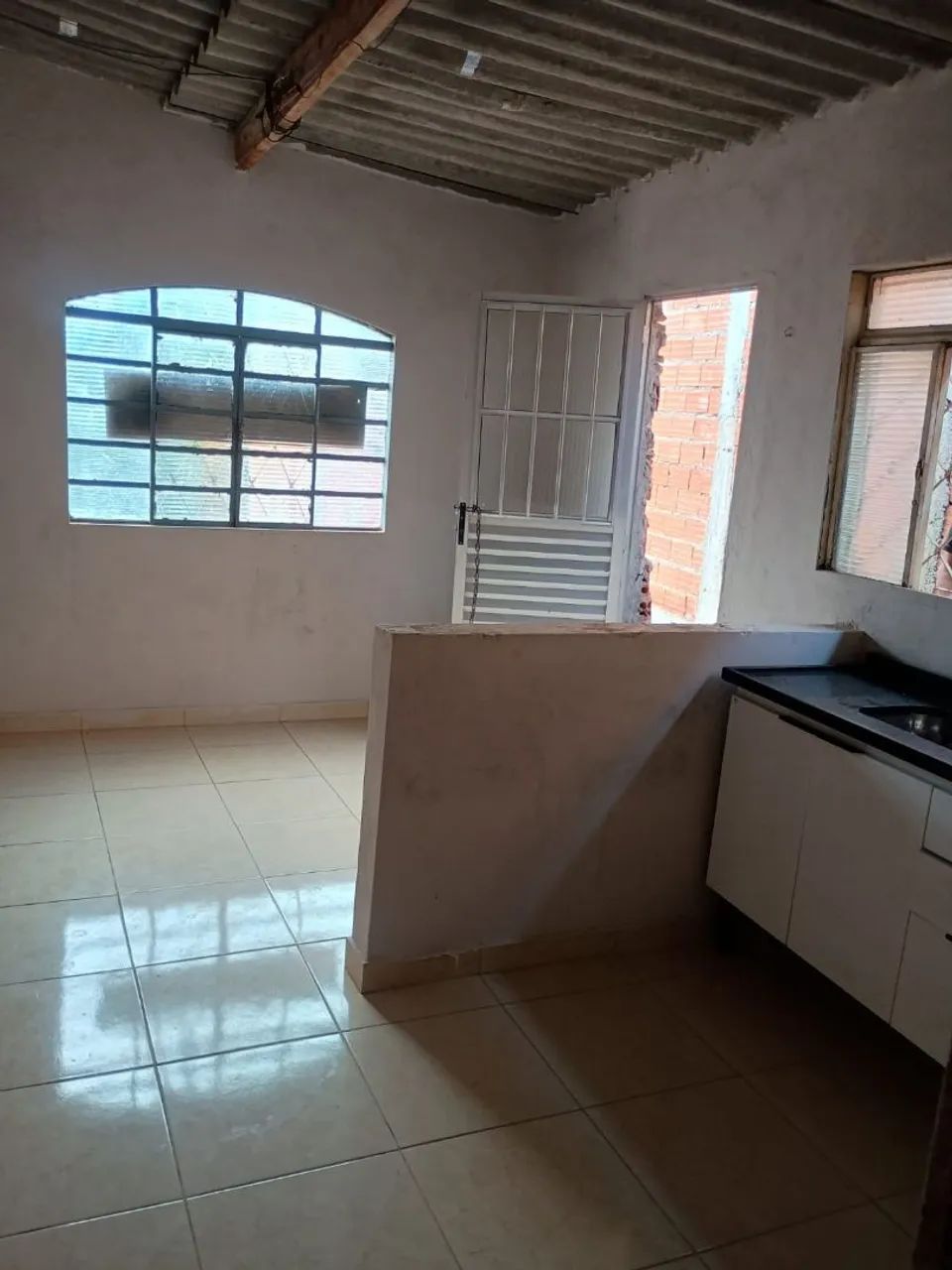 Venda de casa satélite iris 1
