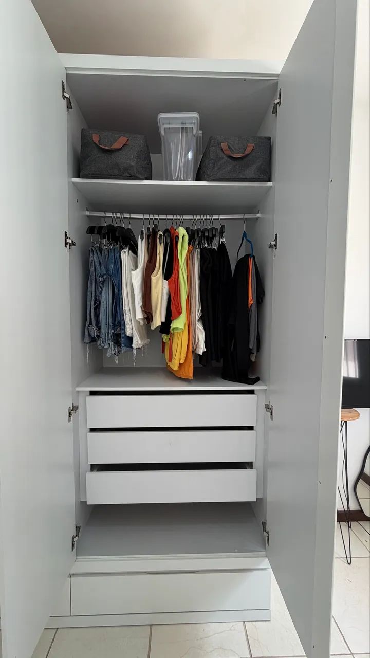 Guarda Roupa 6 portas e 9 gavetas