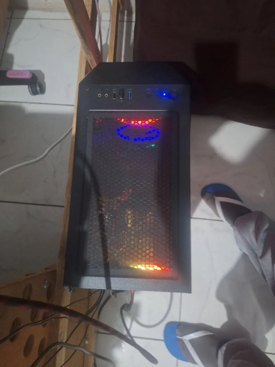 Cpu gamer i5 8 geração  aceito troca  por a56 5 g 256 gb ou notebook  gamer