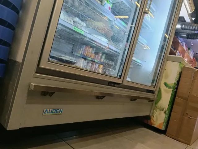 Vendo Geladeira Industrial  - Foto 3