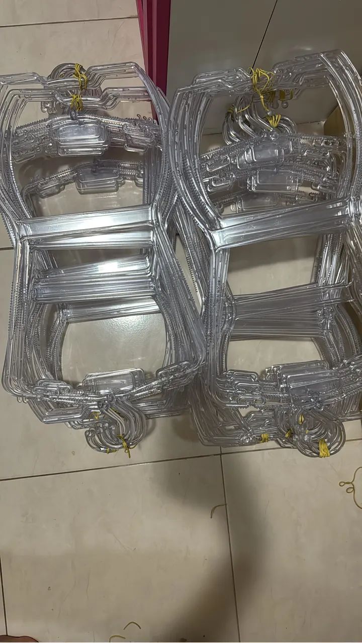 Cabides corpinho de acrílico  - Foto 2