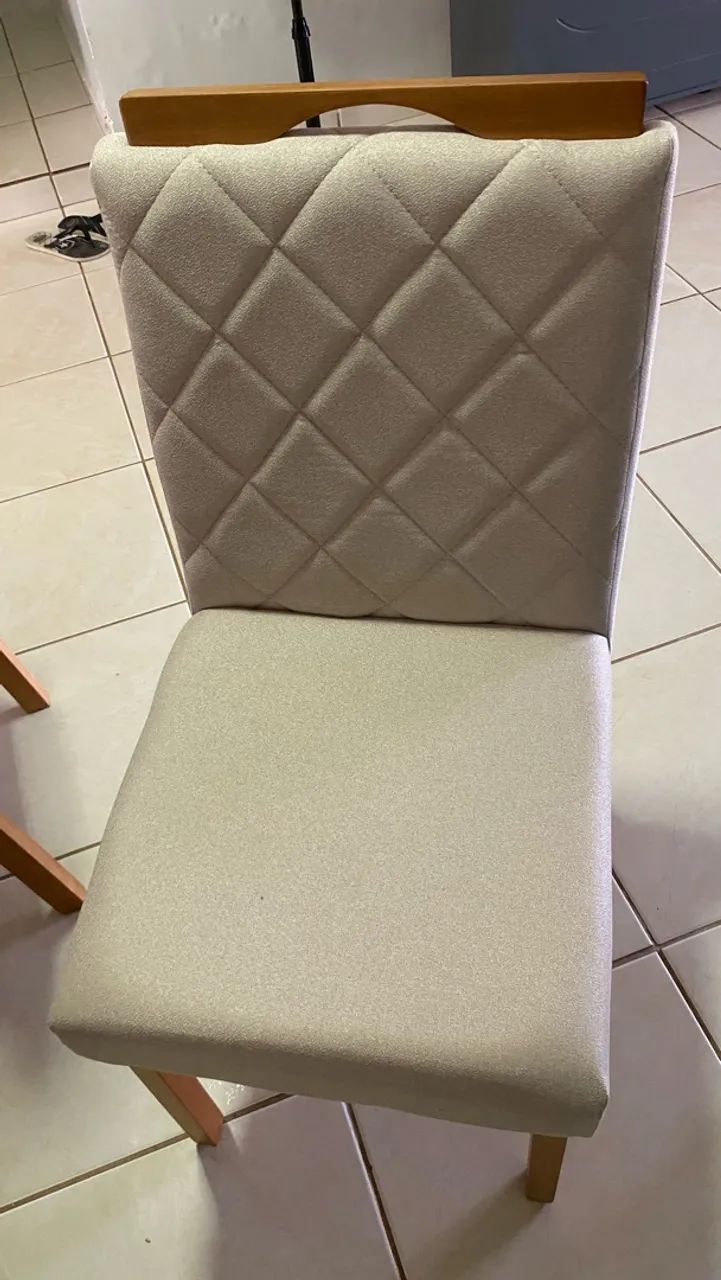 Mesa de Jantar com 6 cadeiras - Foto 4