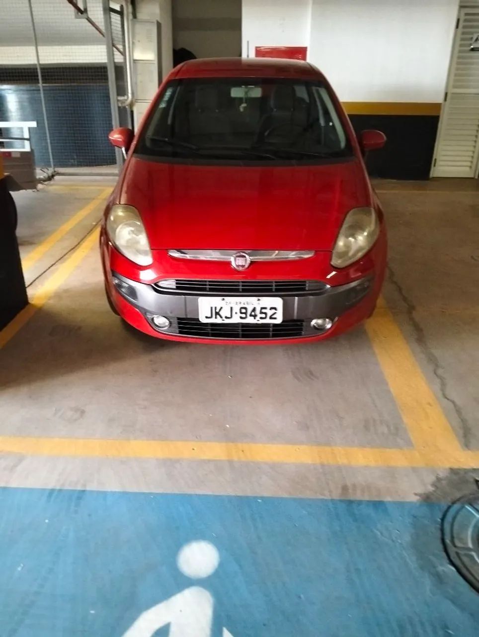 Fiat Punto ESSENCE 1.6 DUALOGIC FLEX 2013