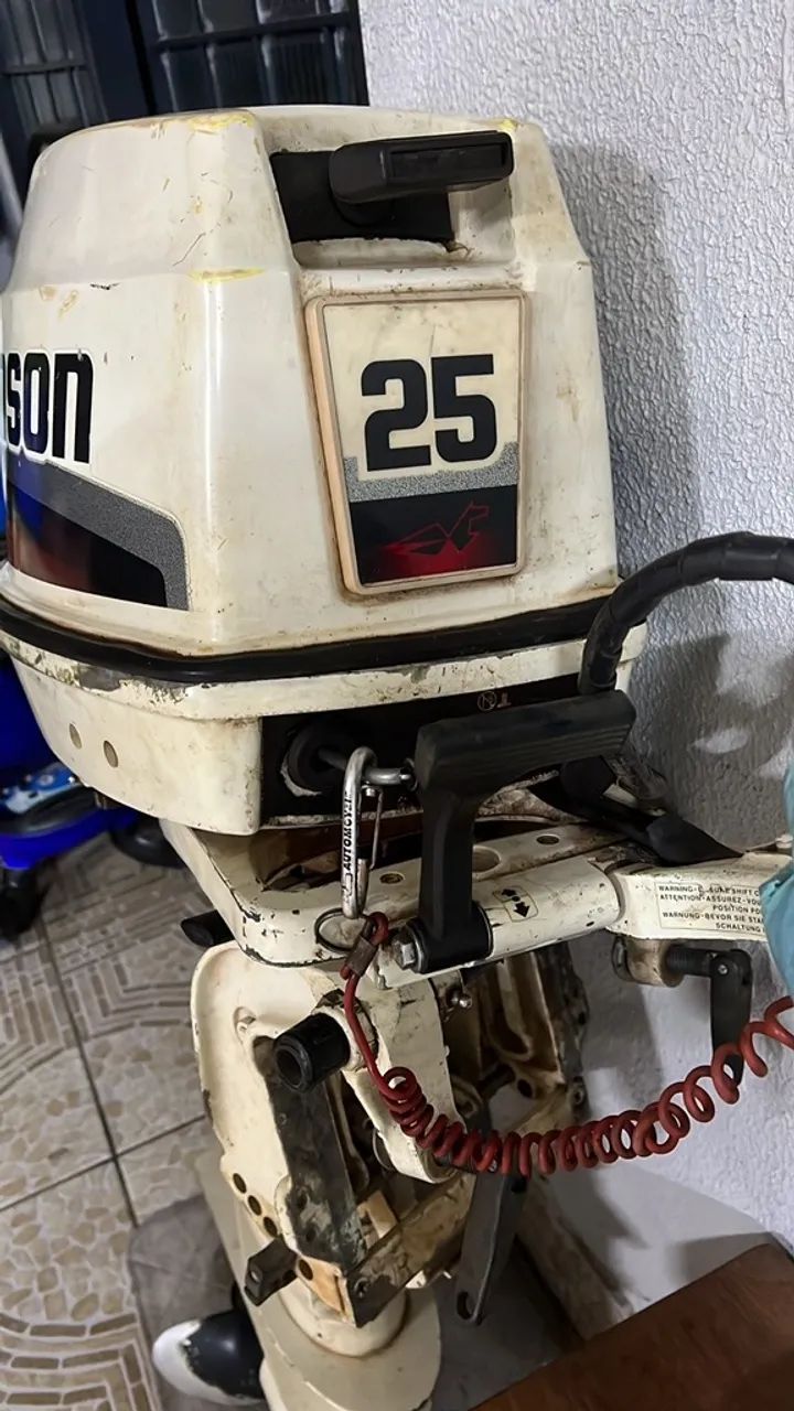 MOTOR 25HP JOHNSON 2001 COM PARTIDA ELETRICA - Foto 2