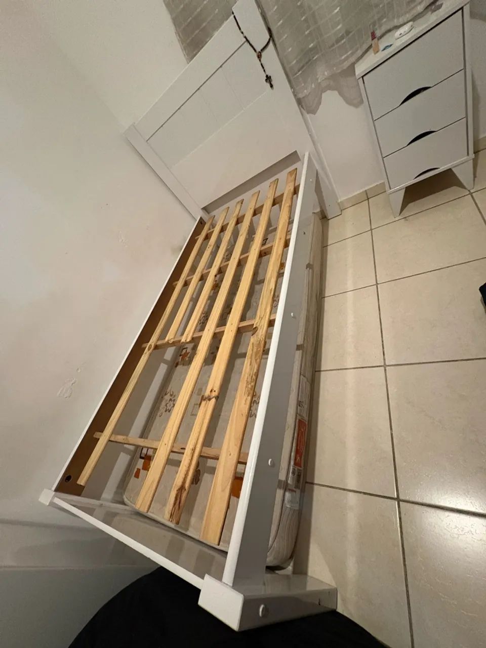 Cama de solteiro 