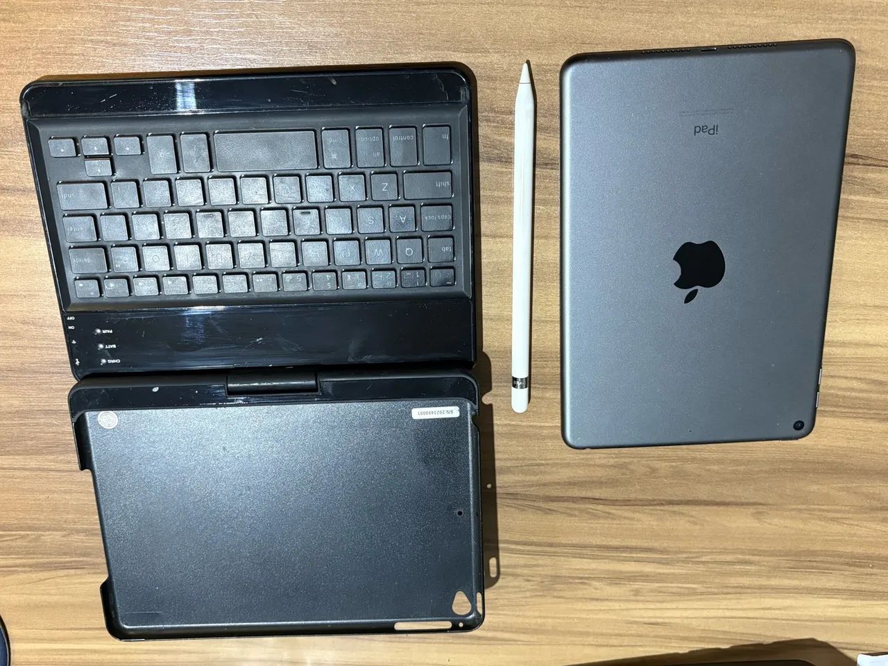 iPad mini 5 64 GB + Apple Pencil original + Capa com teclado