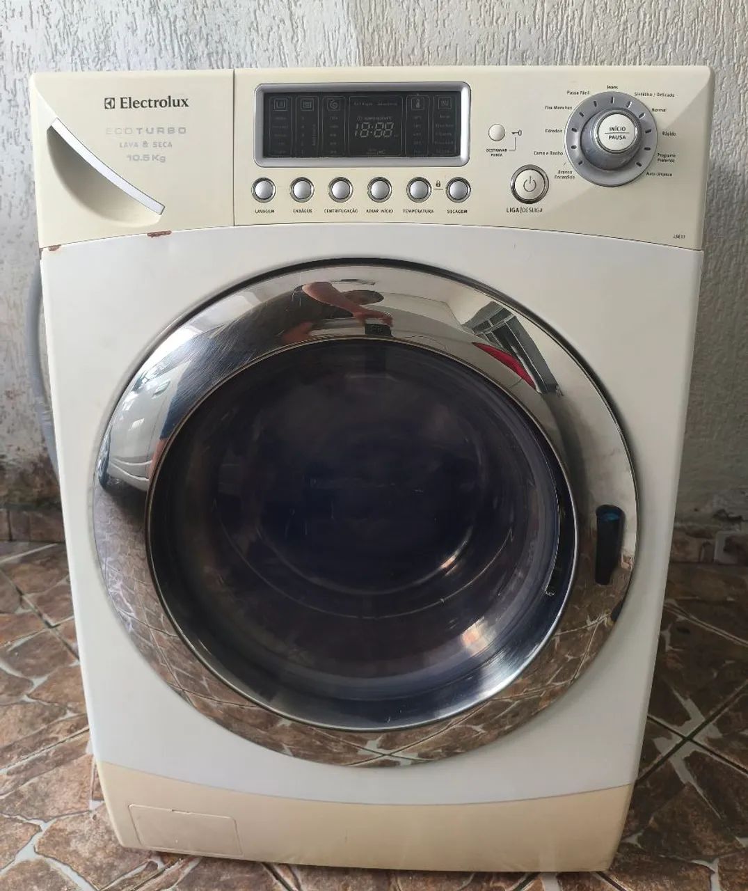 Máquina lava e seca 