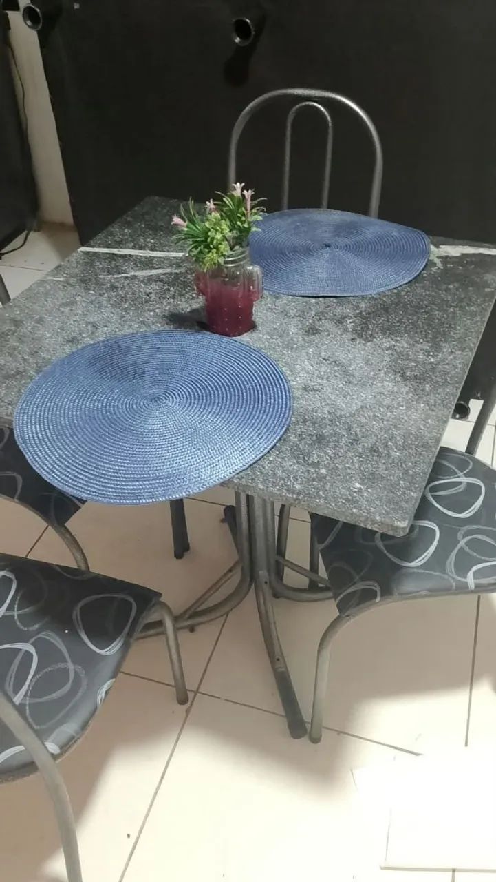Armário e mesa