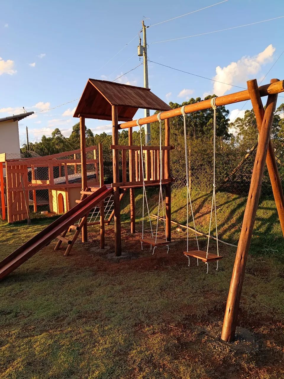 Playground Casa de Brincar com.dois balanços! - Foto 3