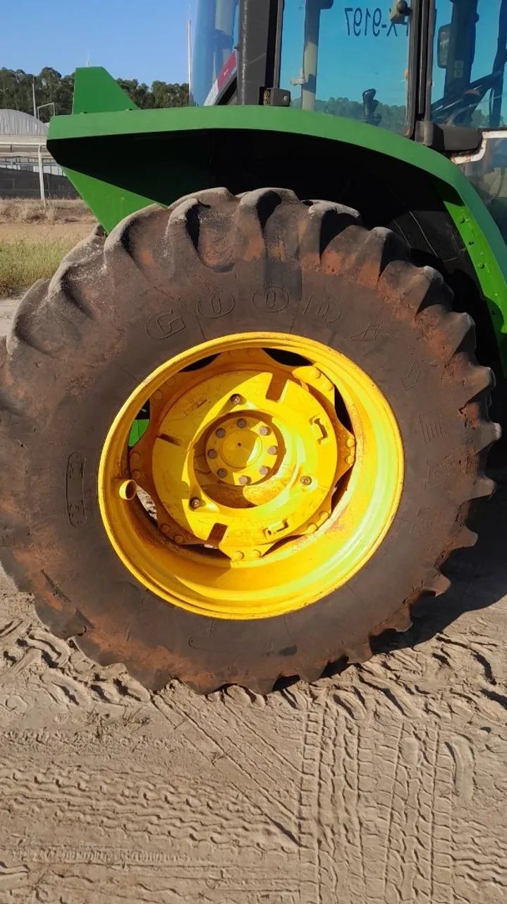 trator JD 115CV modelo 6115j ano 2023 6.250hrs FLORESTAL - Foto 11