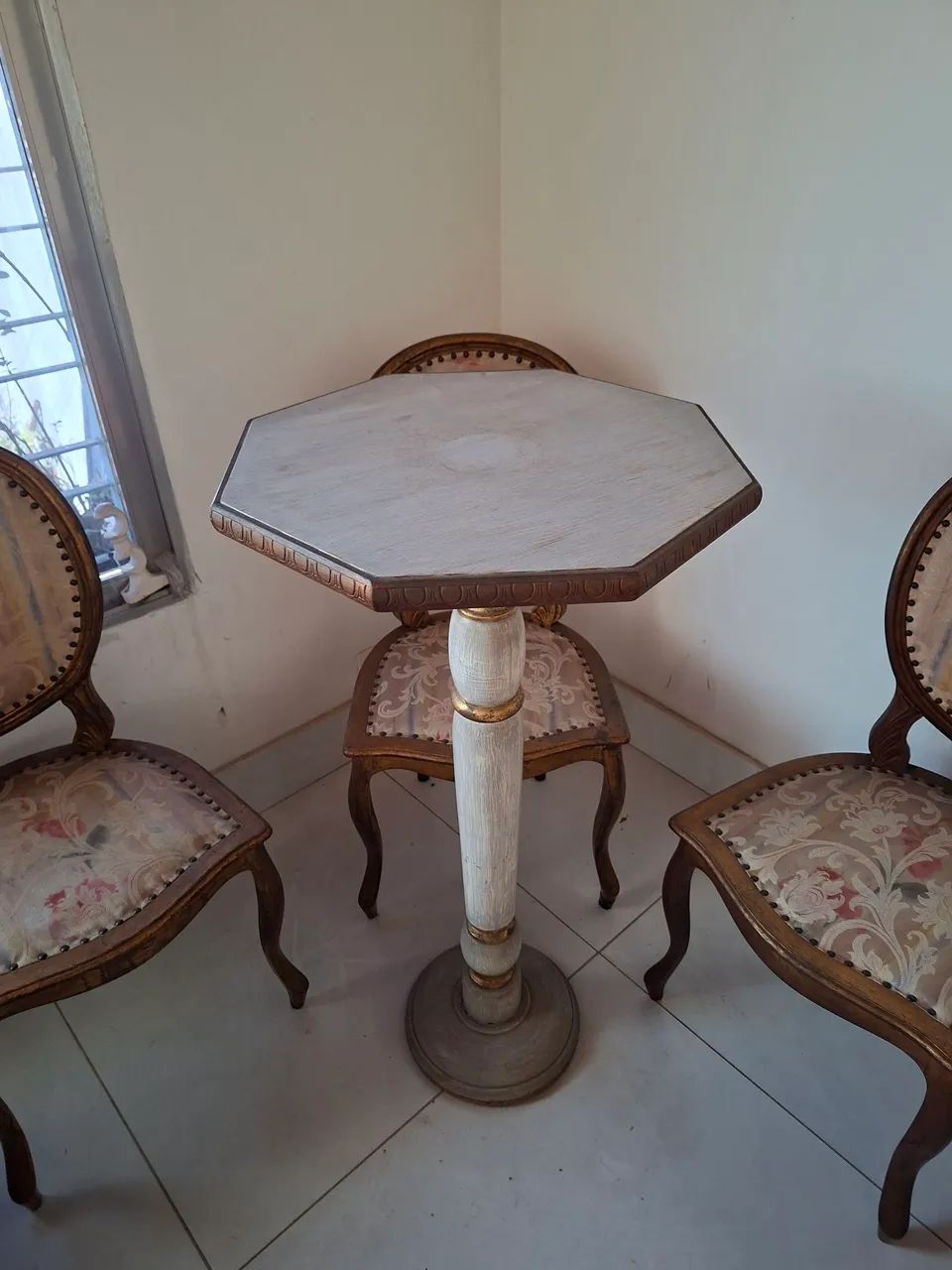Mesa decorativa 