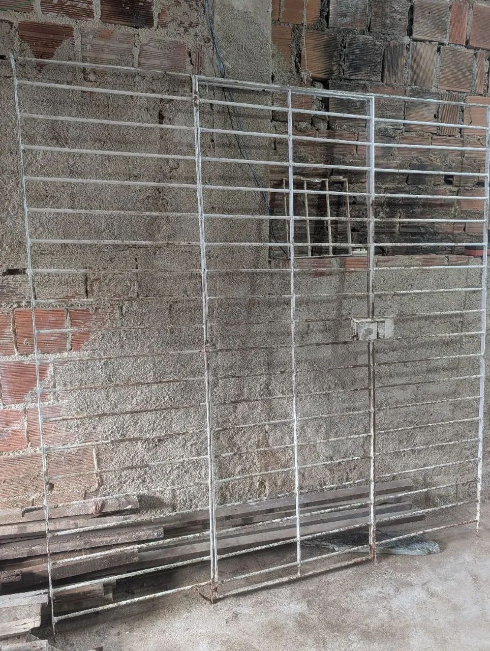 Grade de ferro 2.04×2.14 cm - Foto 2