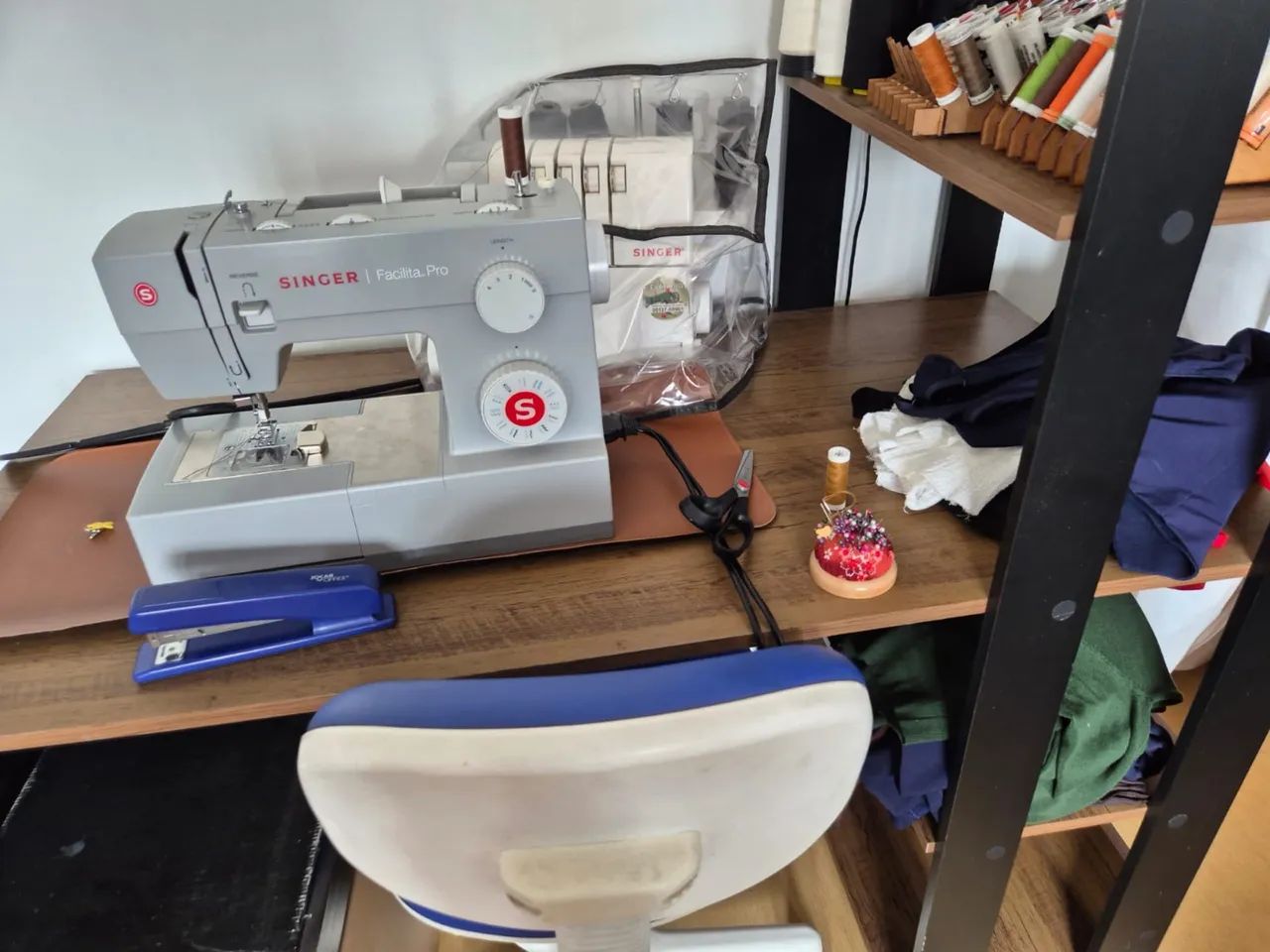 table with shelf64985857322754120