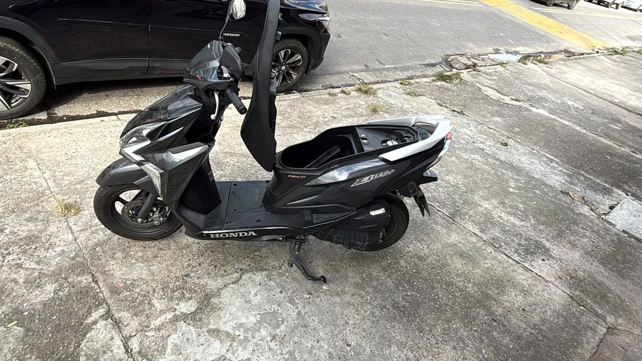 Moto bem nova 