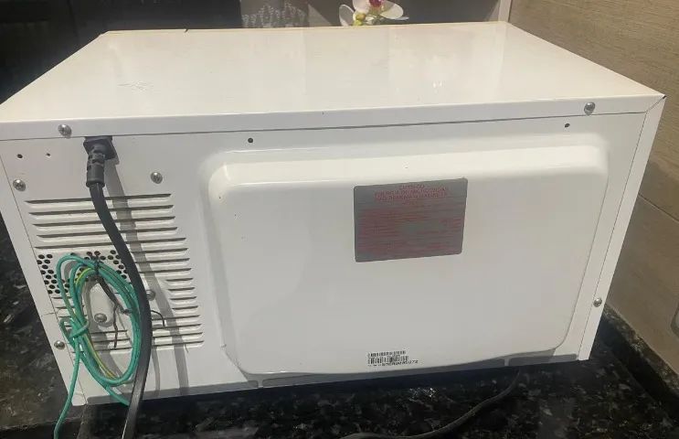 Forno microondas Panasonic 23 litros - Foto 2