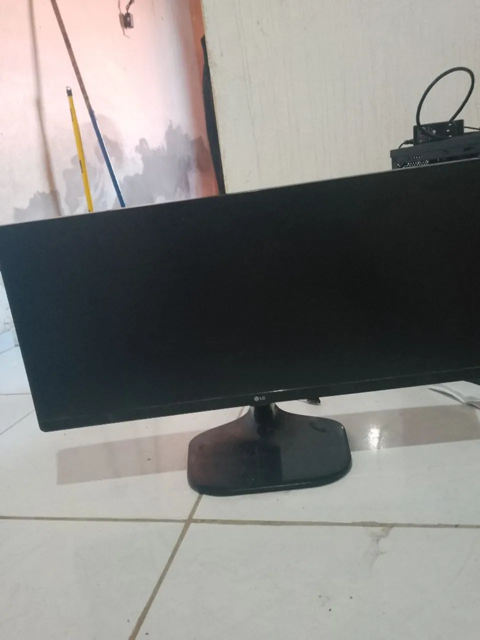Vendo monitor ultrawide 25 polegadas Lg