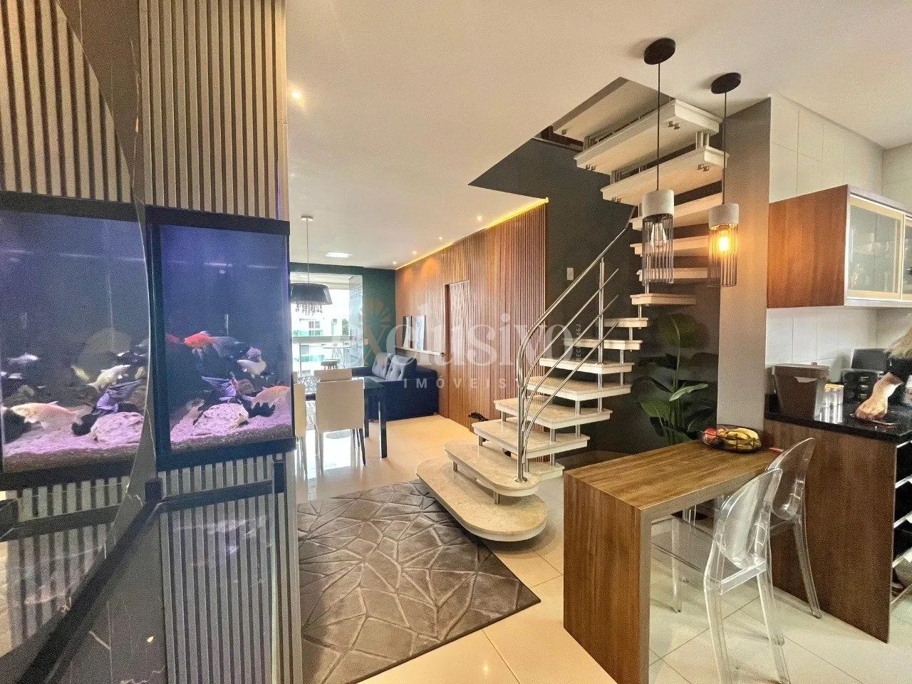 Apartamento Duplex 3 dormitórios em Coqueiros