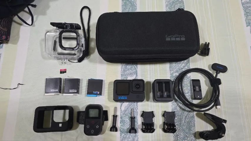 GoPro Hero 10 Black + 3 baterias + Cartão 128GB - Câmeras e