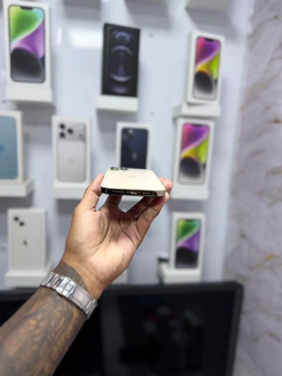IPHONE 12 PRO MAX 128GB<br>R$ 2.199,00 - Foto 2