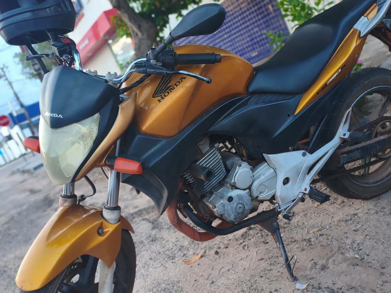 Vendo CB 300 2010 DOURADA  - Foto 3