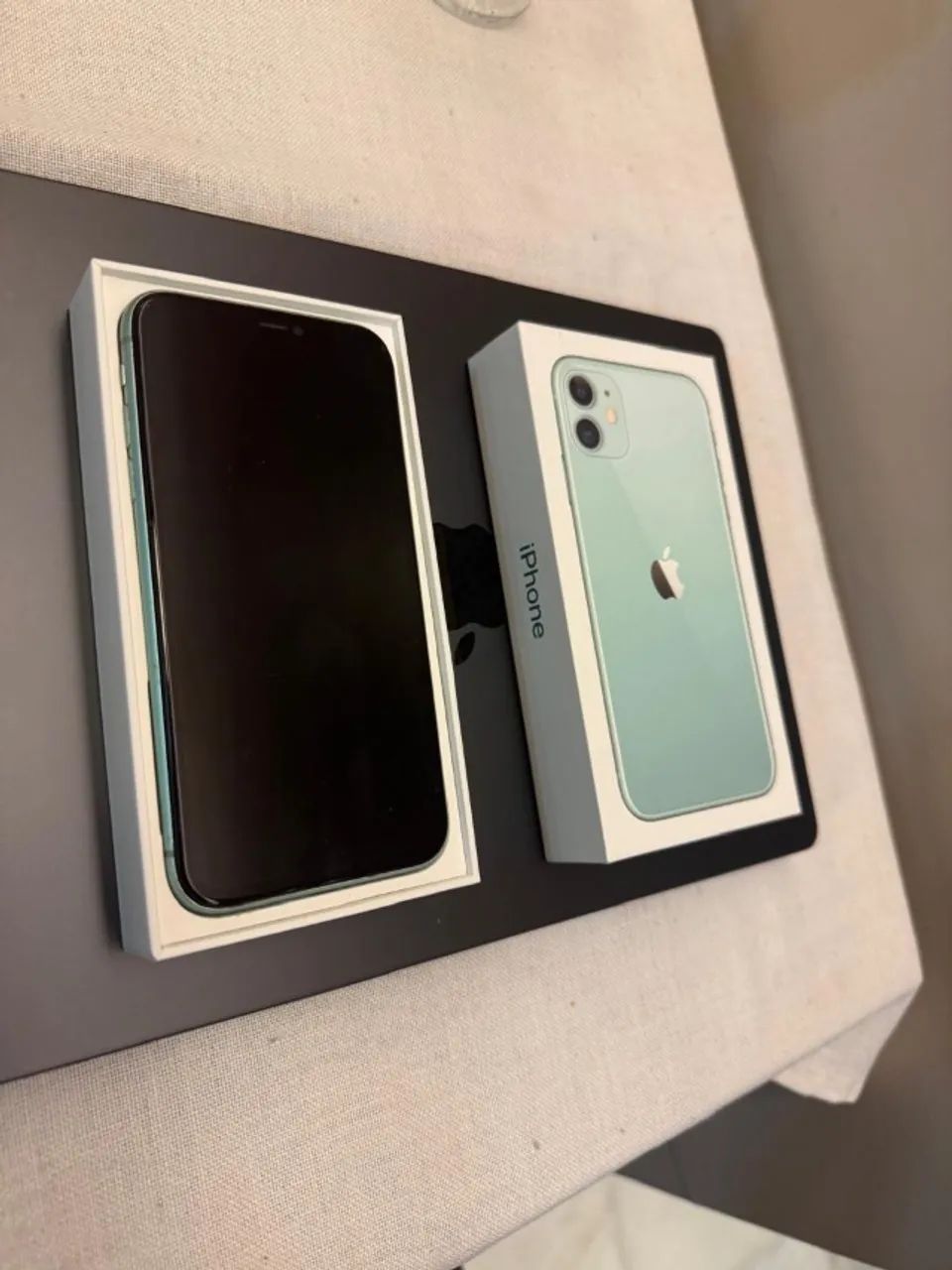iPhone 11 - 128gb