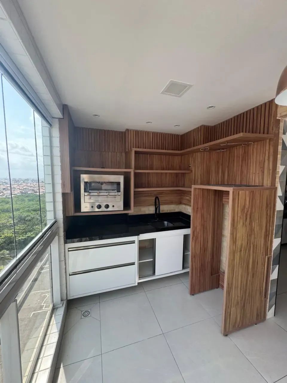 CONDOMÍNIO MONTE OLIMPO , PENÍNSULA  NASCENTE E VENTILADO  TODO REFORMADO E COM MÓVEIS PRO - Foto 4