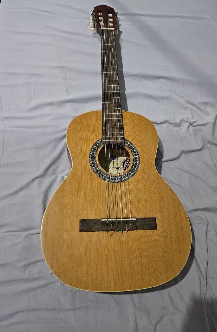 Violão pequeno 