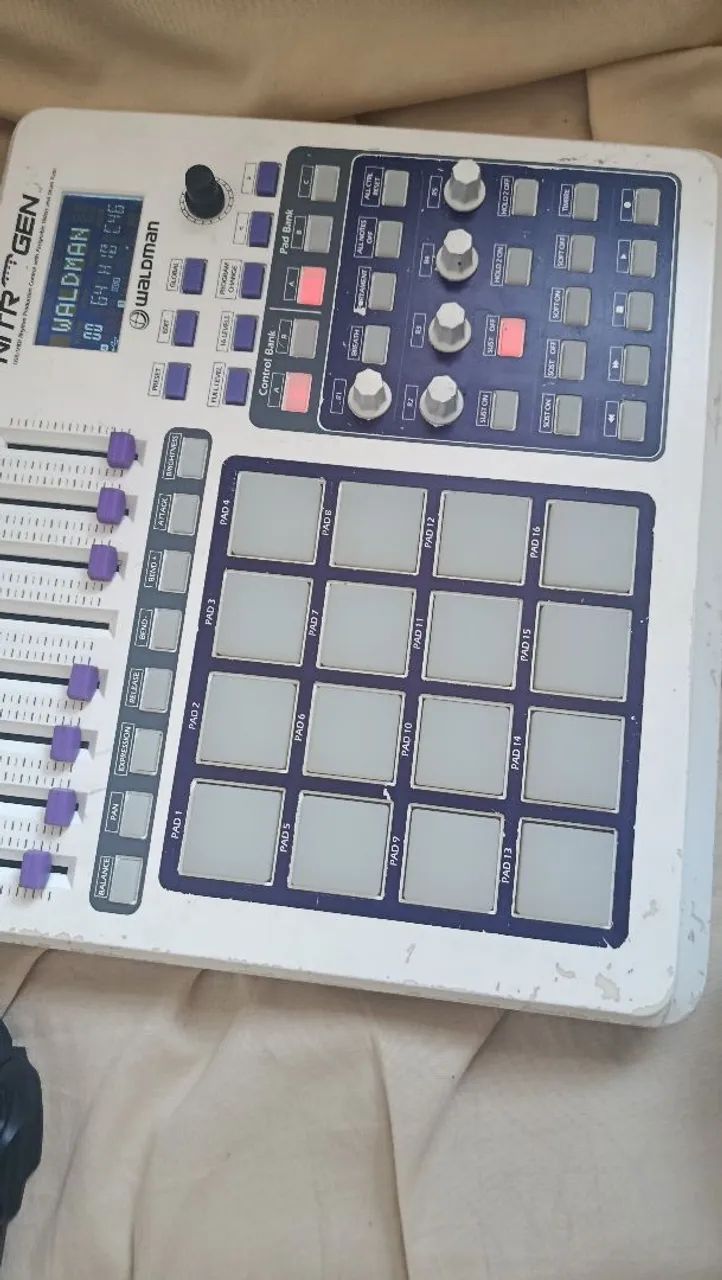 Mesa para DJ MPC MIDI  - Foto 2