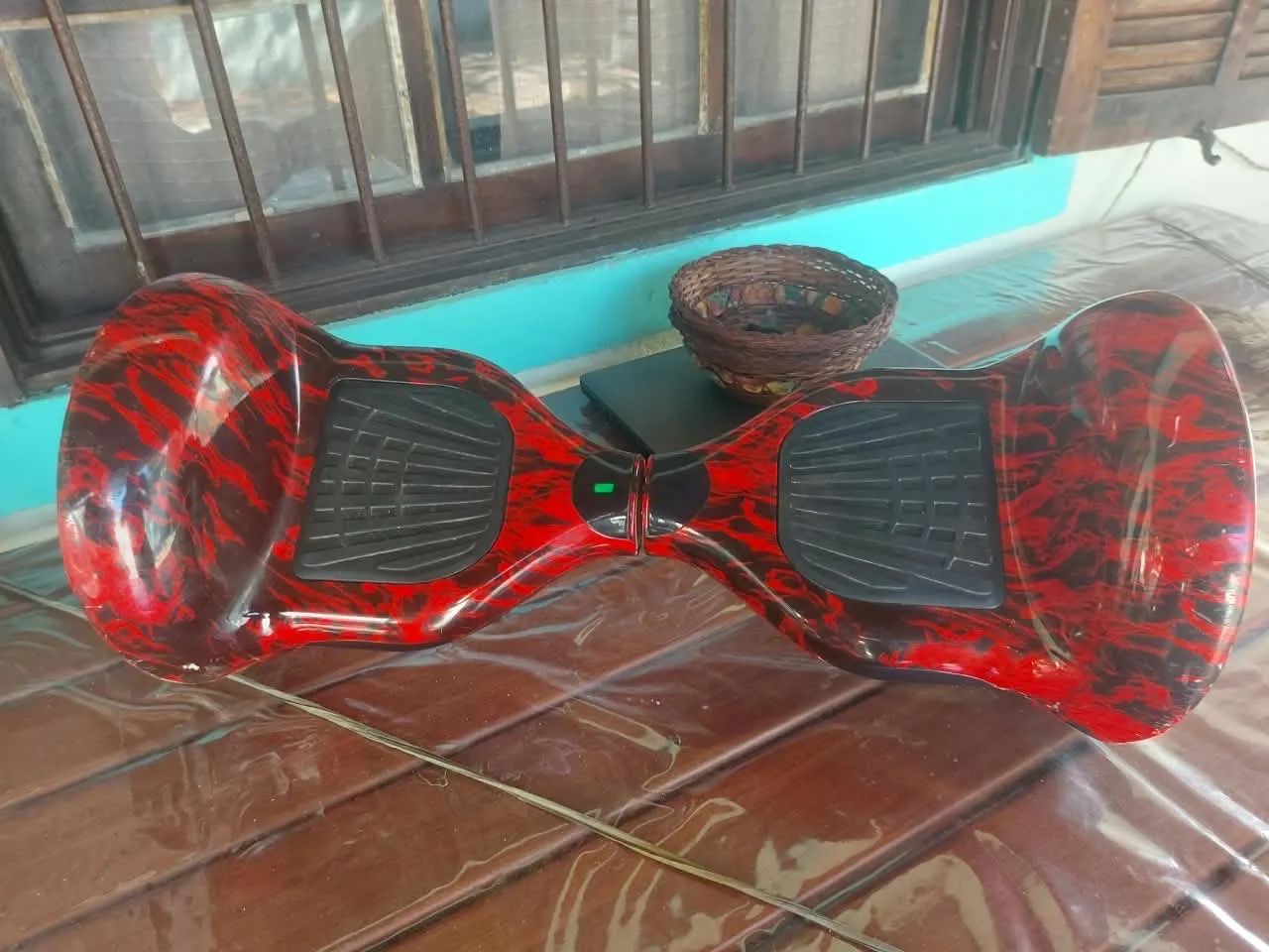 Hoverboard 10 polegadas Modelo - Off Road com Bluetooth e Led Cor - Vermelho Fogo