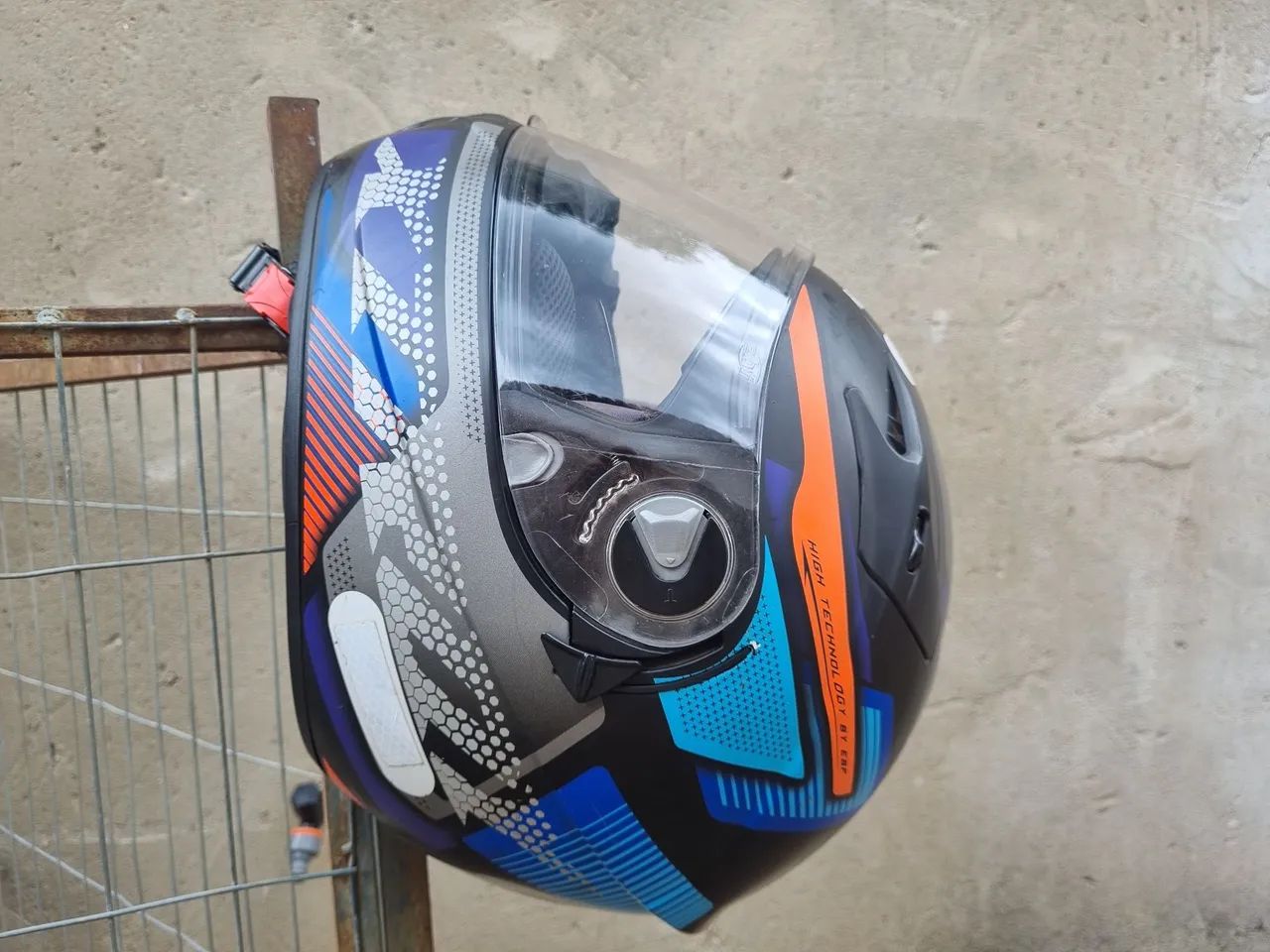 Capacete XTROY 