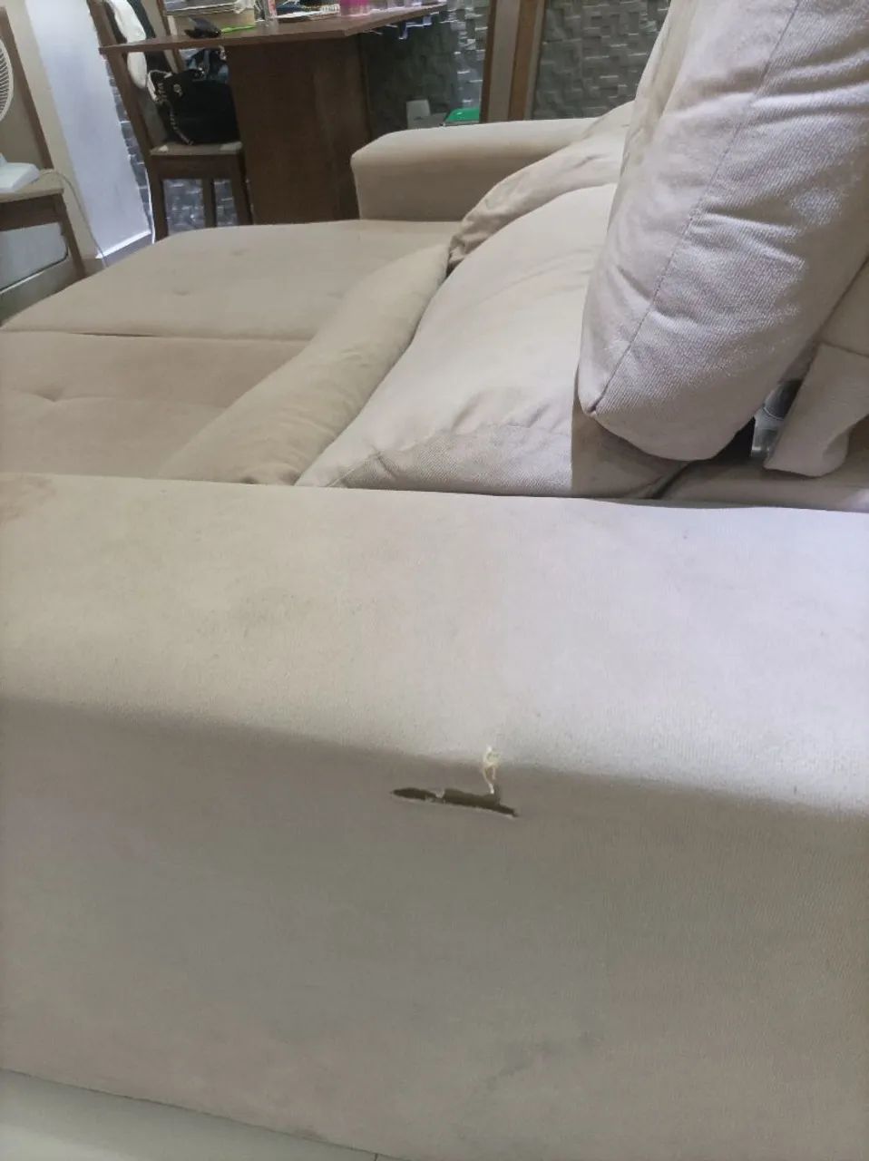 Sofa436600660348774404