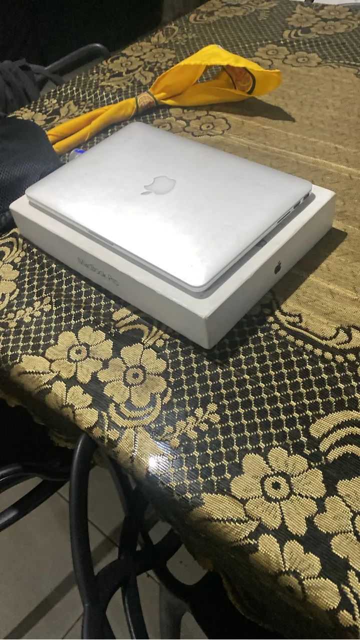 Apple MacBook 2015 8GB 250GB WIN11 化粧箱AC MacBook Pro 2015 com caixa - Notebooks - Sobrado, Nossa Senhora do