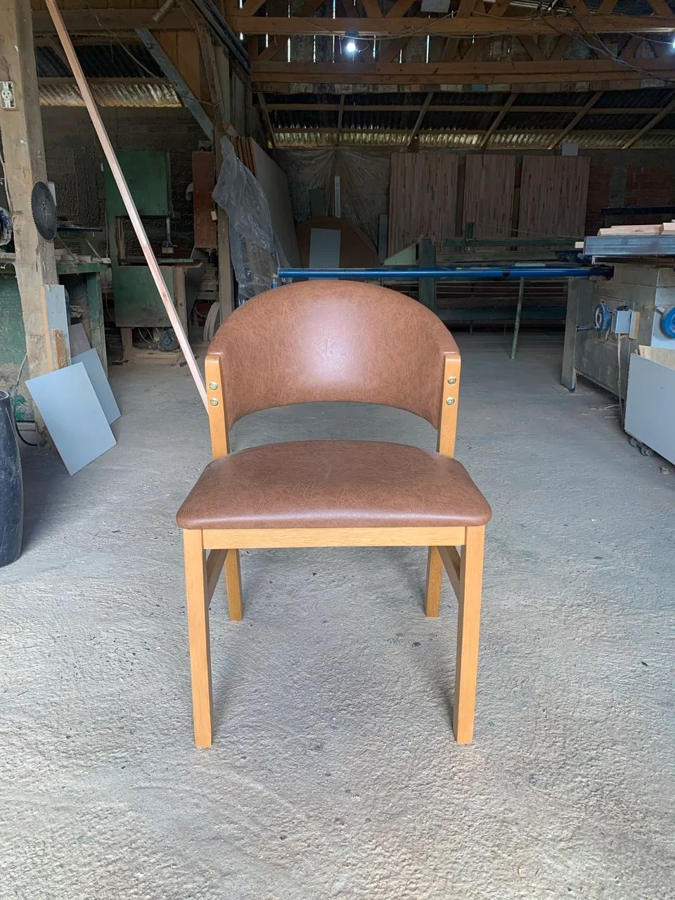 Cadeira moderna para mesa de jantar - Foto 3