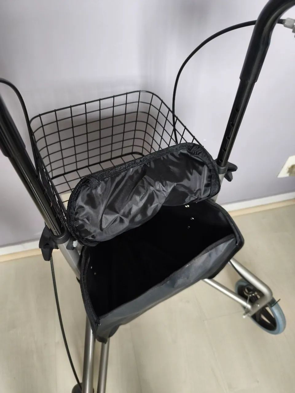 Andador Triciclo Hidrolight - Foto 2