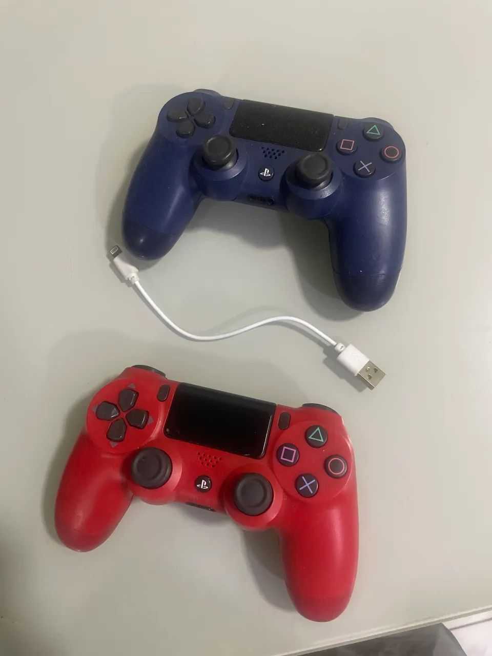 2 controles 1 original e 1 semi-original