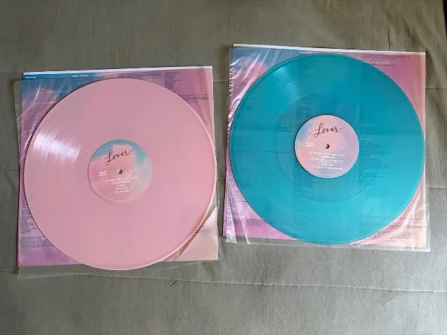 Disco Vinil Taylor Swift - Lover edição target usa discos rosa e azul  - Foto 4
