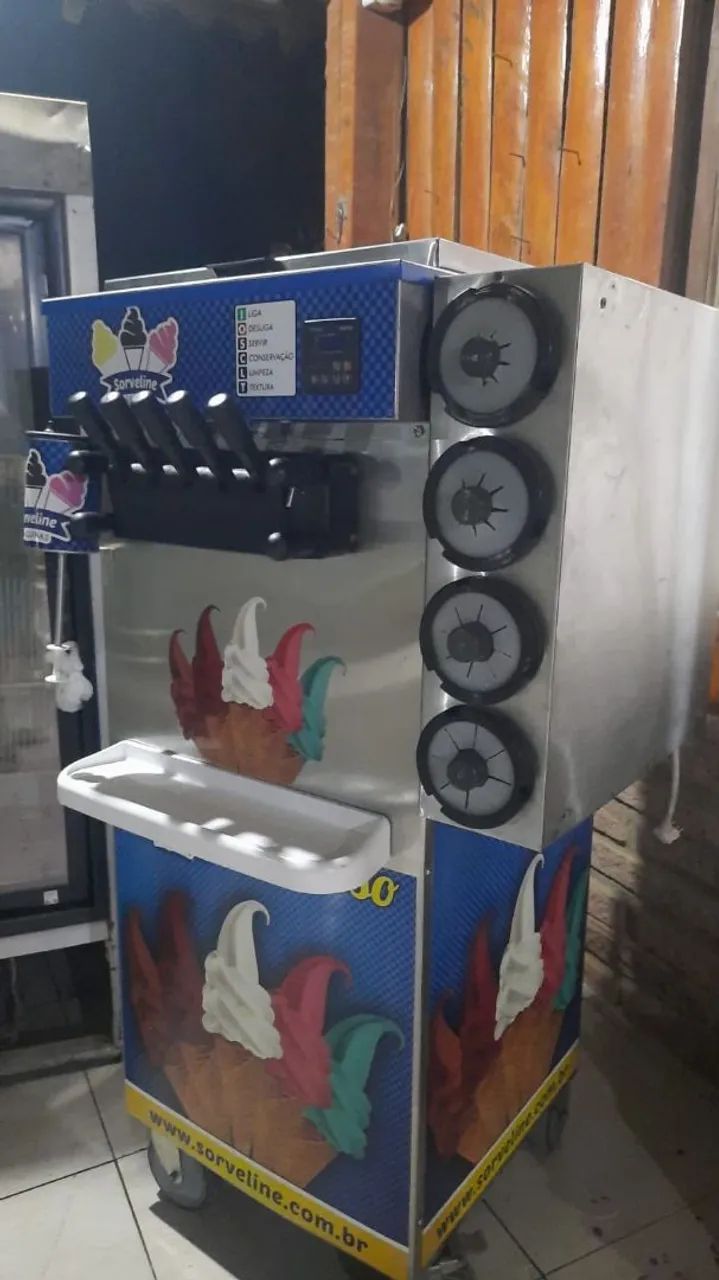 Máquina de sorvete expresso com pouco uso, ZERADA