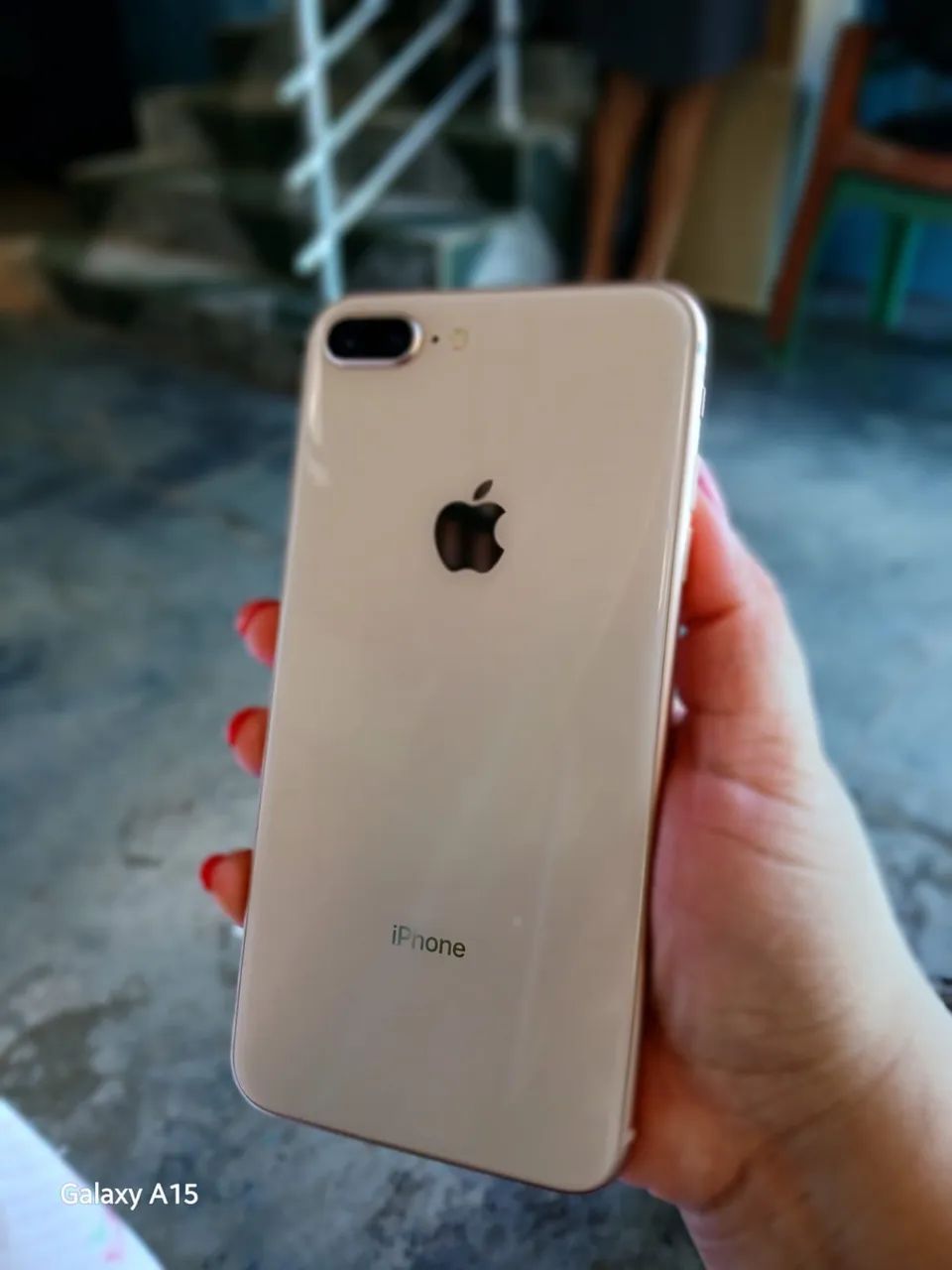 Vendo ou Troco iPhone 8 Plus semi novo 